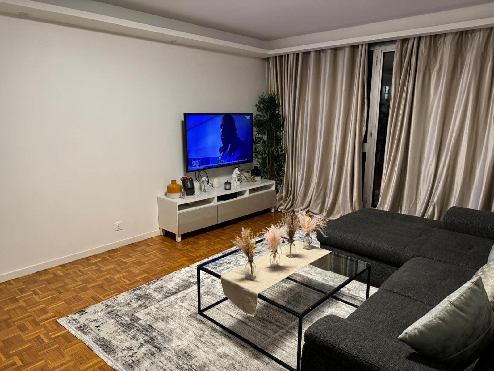 Appartement - La Defense 쀼또 외부 사진