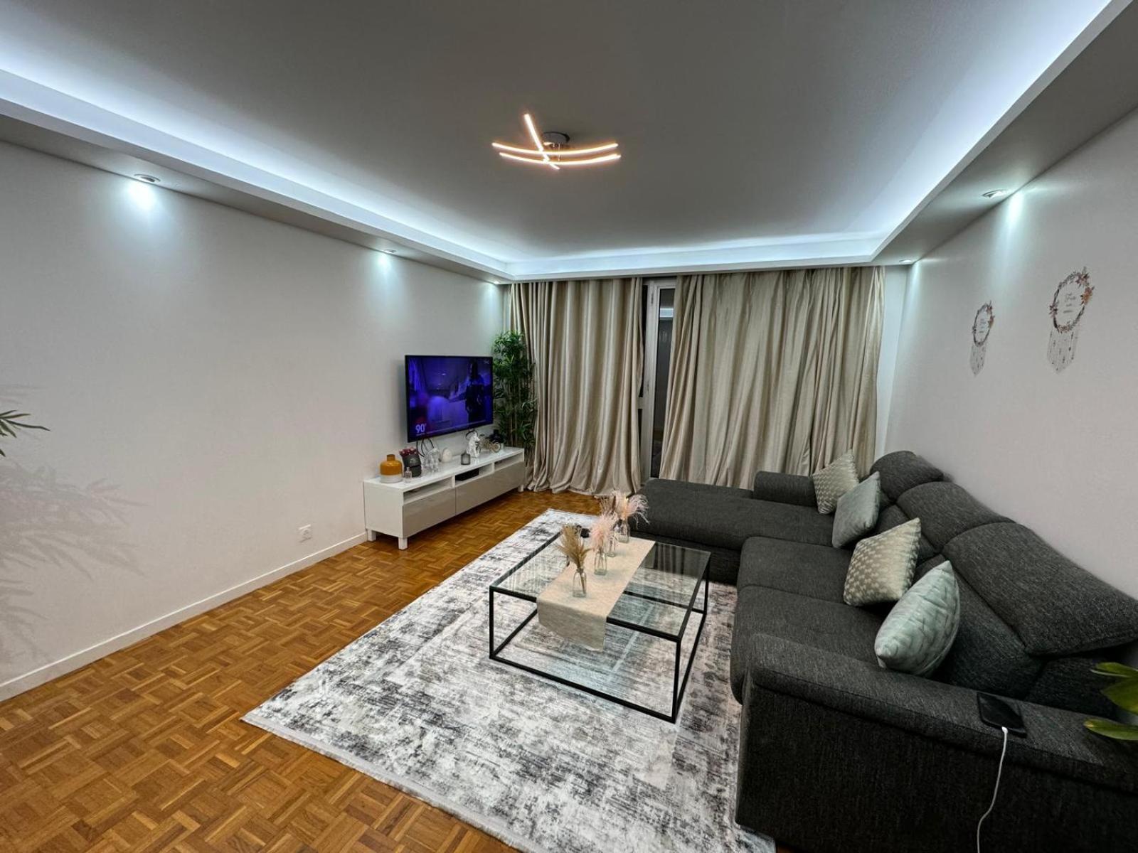 Appartement - La Defense 쀼또 외부 사진